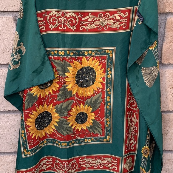 Hermès - Forest Green Silk Sunflower Scarf - Picture 9 of 16